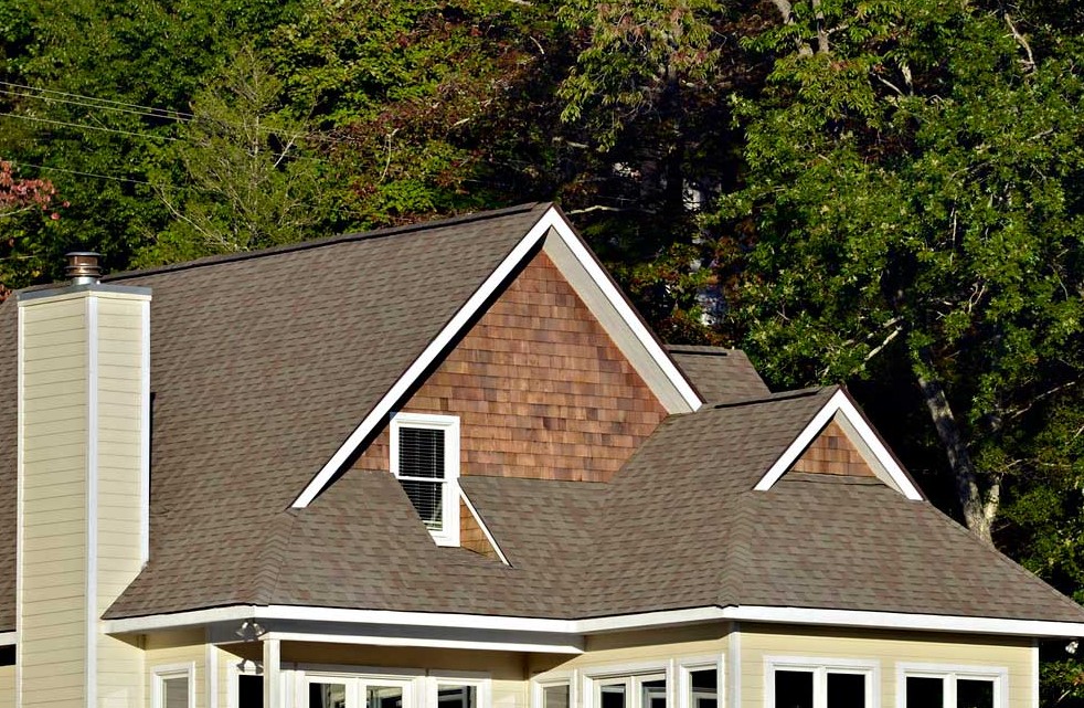 Will Asphalt Shingles Add Value to Your Home in Eugene