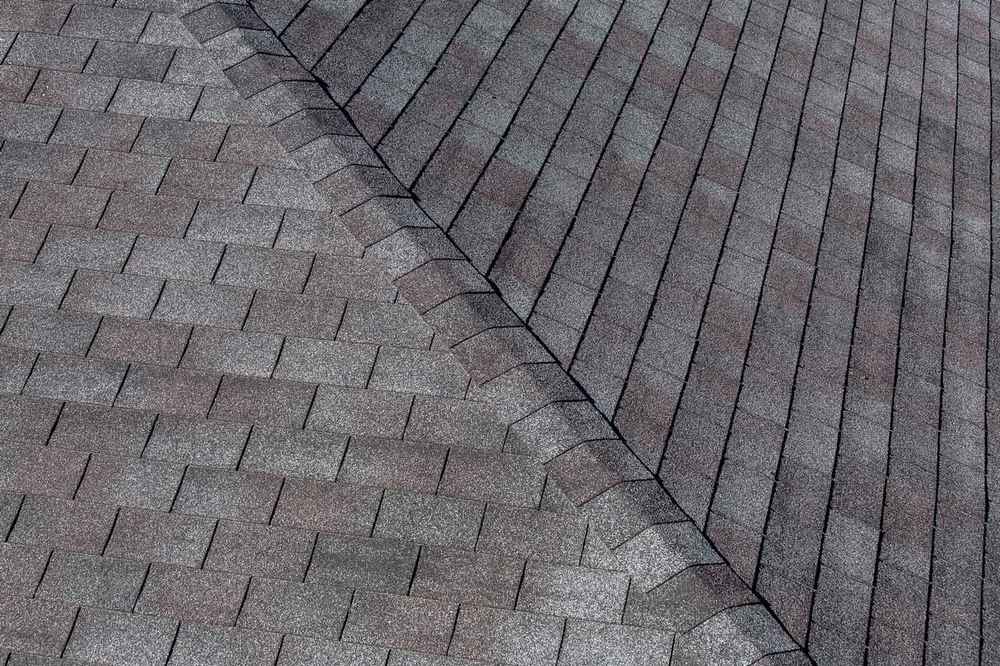 Top Shingle Colors and Roof Color Trends in Eugene for 2025
