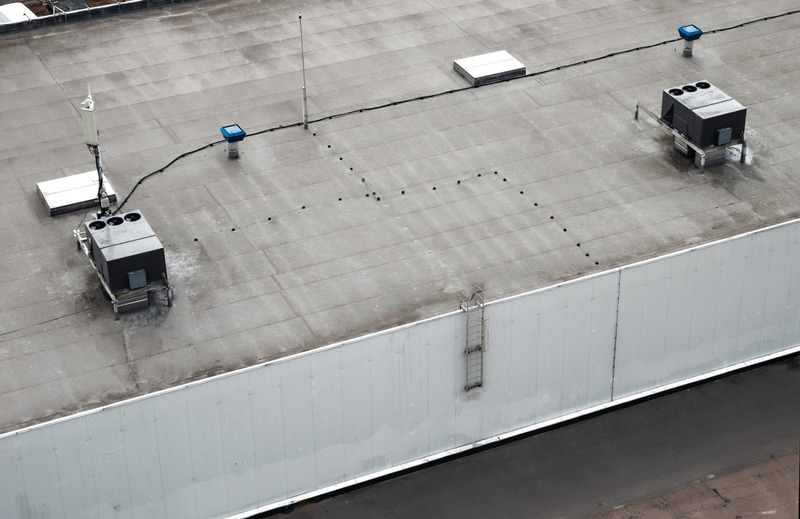 Top Commercial Flat Roof Issues for Eugene Businesses